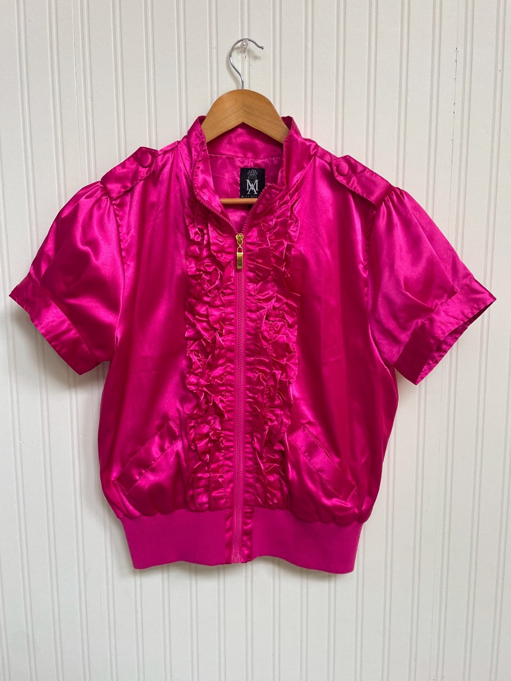 Vintage Y2K Miss Ashley Hot Pink Satin Ruffle Short-Sleeve Zip Jacket - womens L
